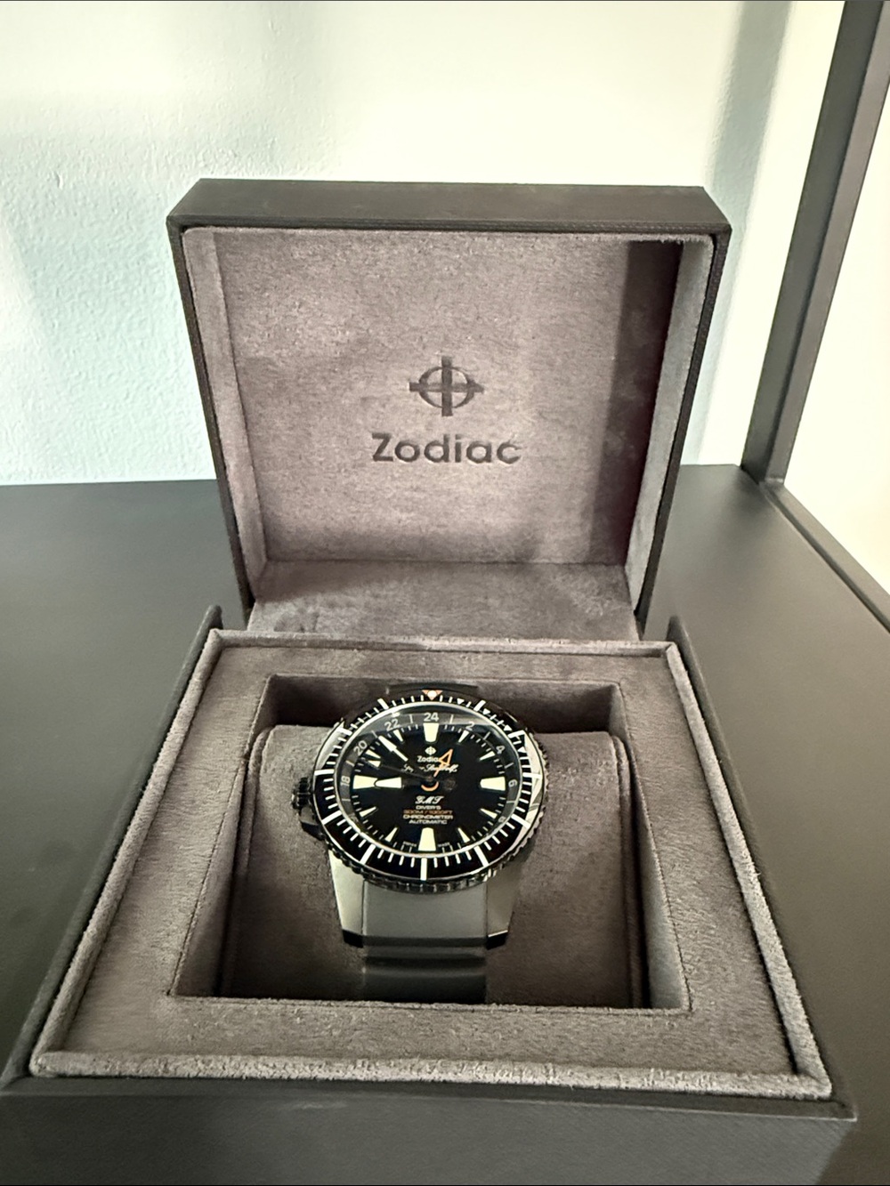 Zodiac Super Sea Wolf GMT Pro Diver Watch - Black (never worn) - Picture 2 of 10
